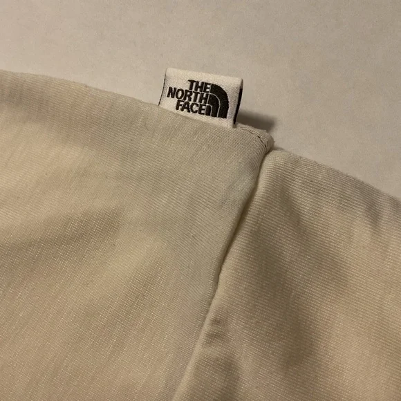 The North Face Women’s Henley Pullover Hoodie Ivory - Picture 6 of 12